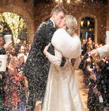 Cargar imagen en el visor de la galería, Fox Fur Wrap