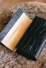 Load image into Gallery viewer, Hallie
