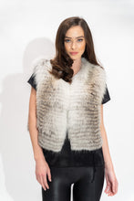 Charger l&#39;image dans la galerie, Feathered Fox Fur Vest
